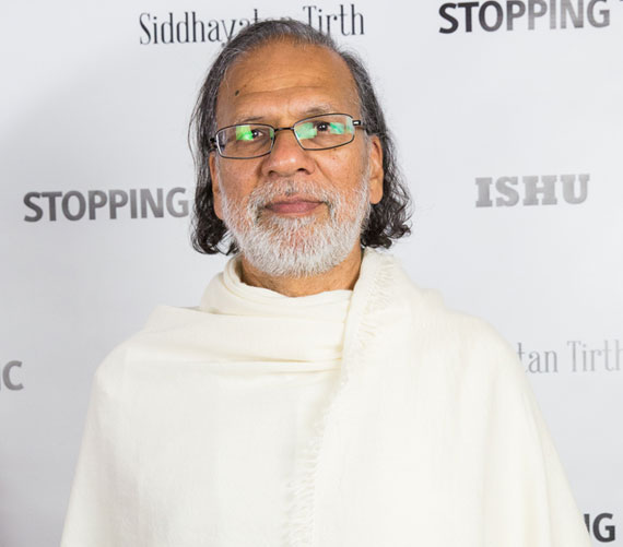 Acharya-Shree-Yogeesh-Stopping-Traffic-Executive-Producer